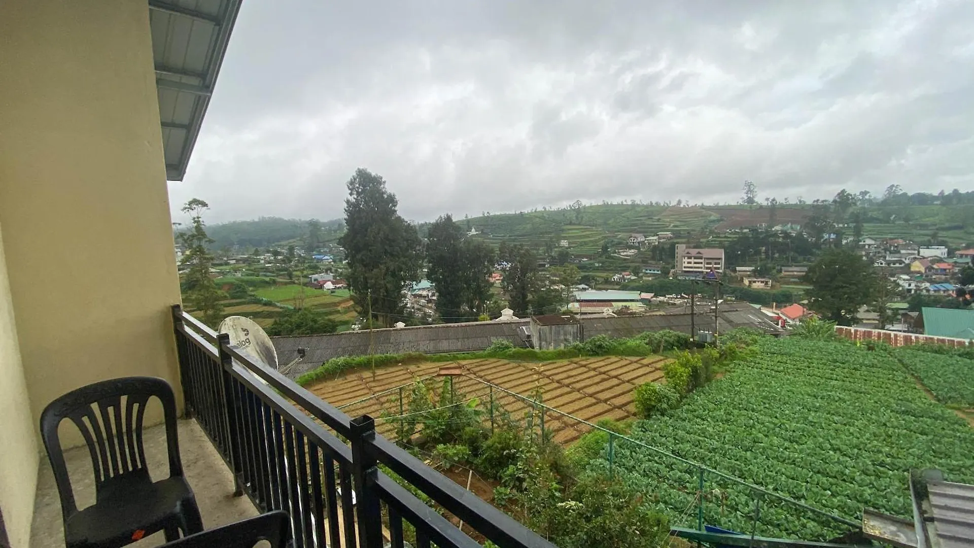 Homestay S And D Home Stay Nuwara Eliya
